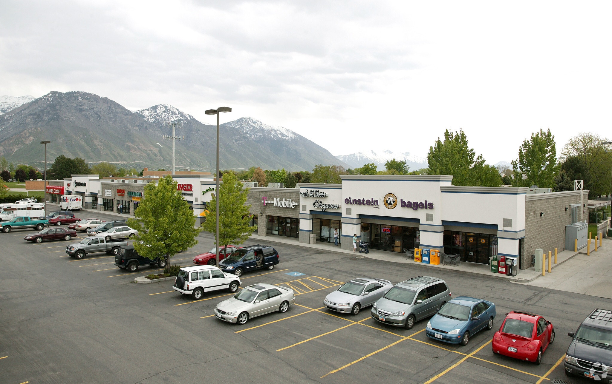 556-592 E University Pky, Orem, UT for lease Primary Photo- Image 1 of 17