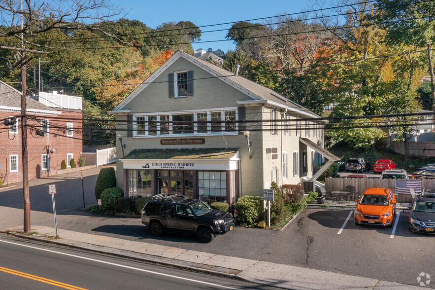 3 Harbor Rd, Cold Spring Harbor, NY for lease - Primary Photo - Image 1 of 20