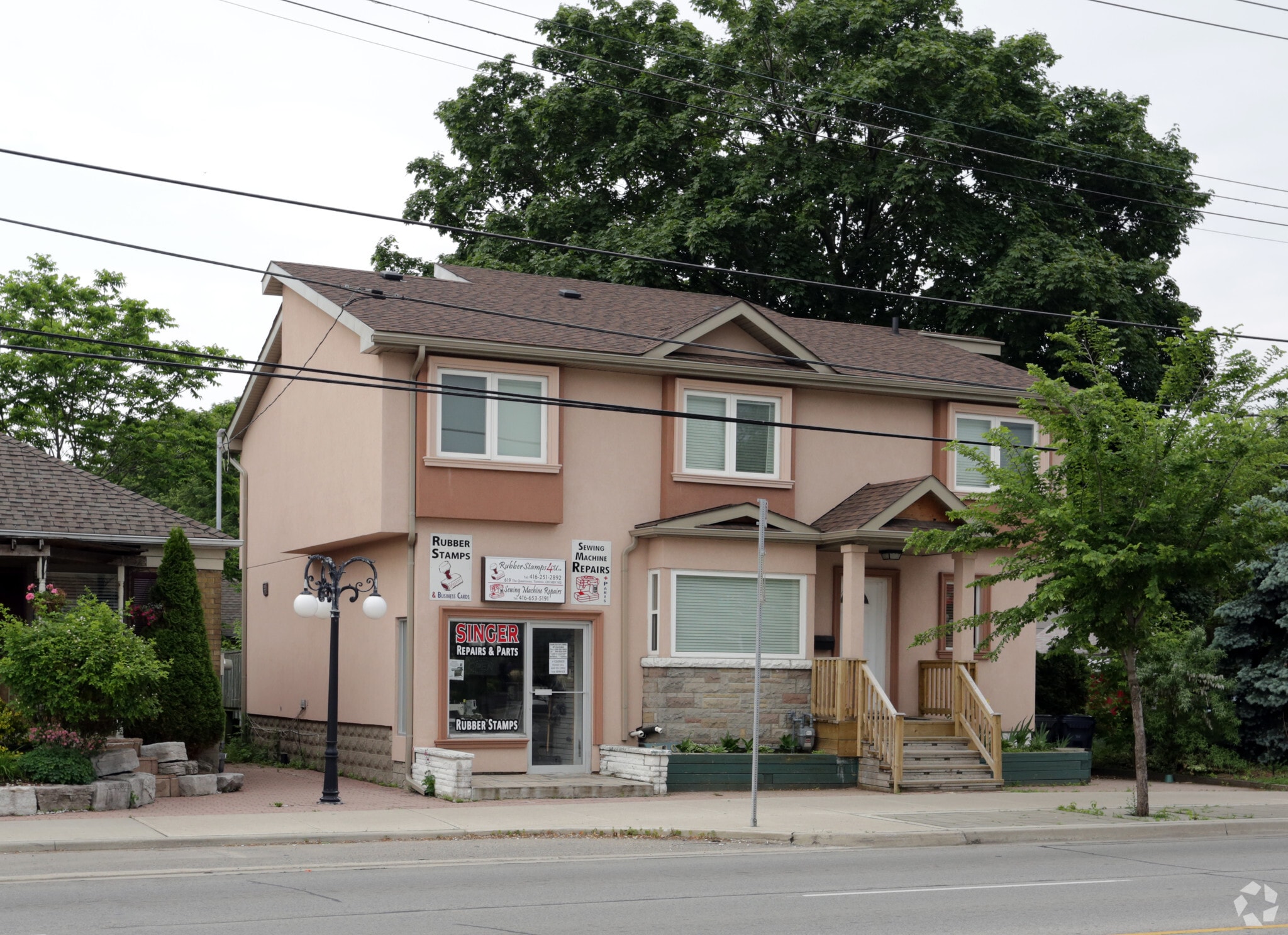 617 & 619 THE QUEENSWAY portfolio of 2 properties for sale on LoopNet.ca Primary Photo- Image 1 of 2