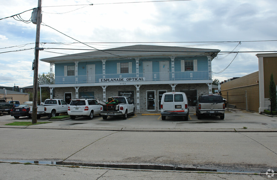 4500 Shores Dr, Metairie, LA à louer - Photo du bâtiment - Image 2 de 2