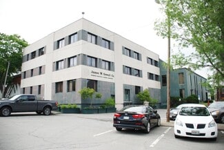 Plus de détails pour 136 Center St, Old Town, ME - Bureau à vendre