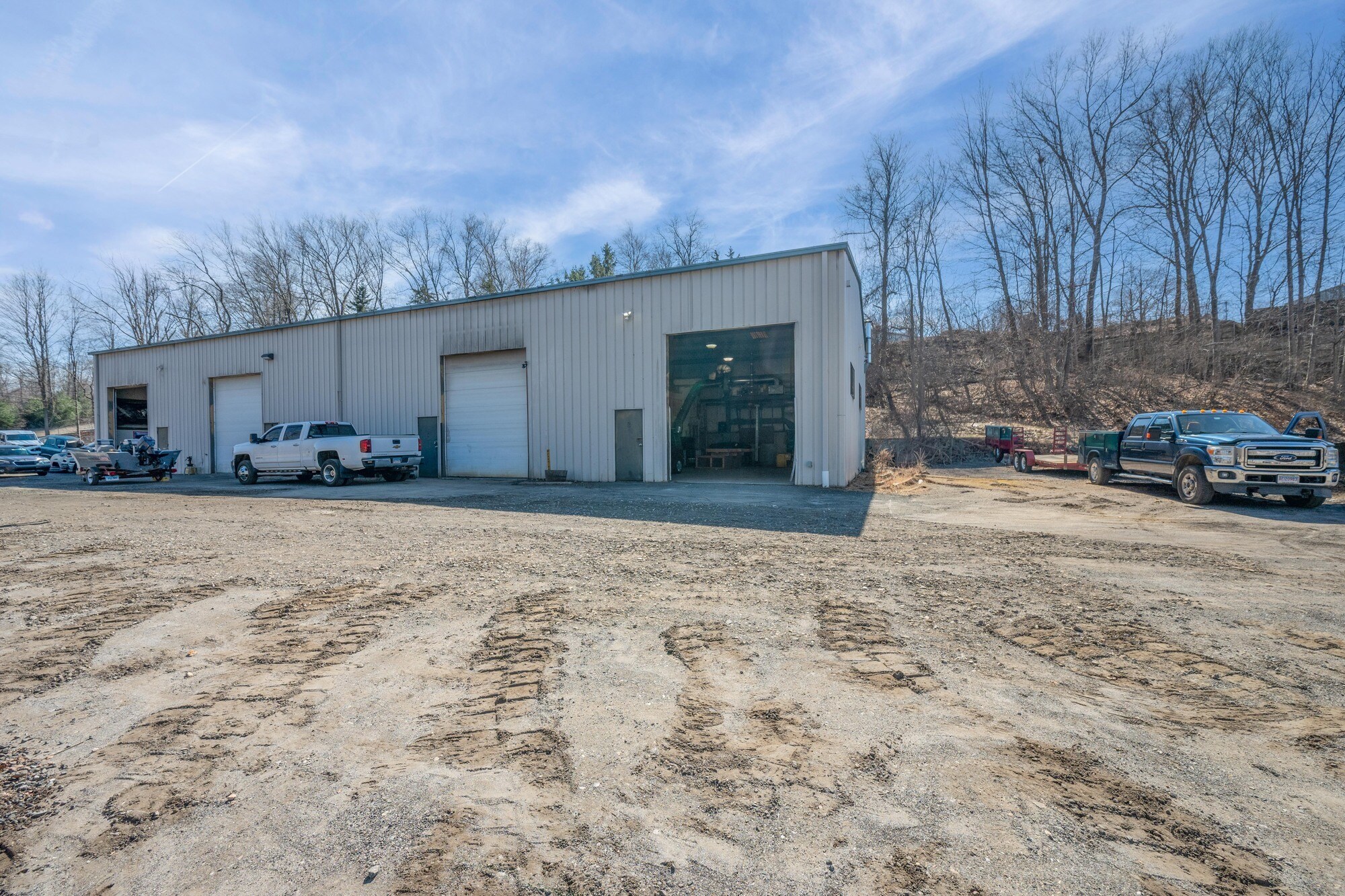 8 Dunham Dr, New Fairfield, CT for lease Primary Photo- Image 1 of 9
