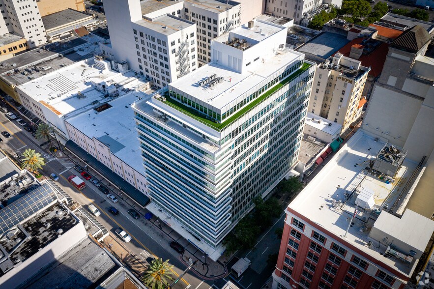 14 NE 1st Ave, Miami, FL à vendre - Photo du bâtiment - Image 1 de 11