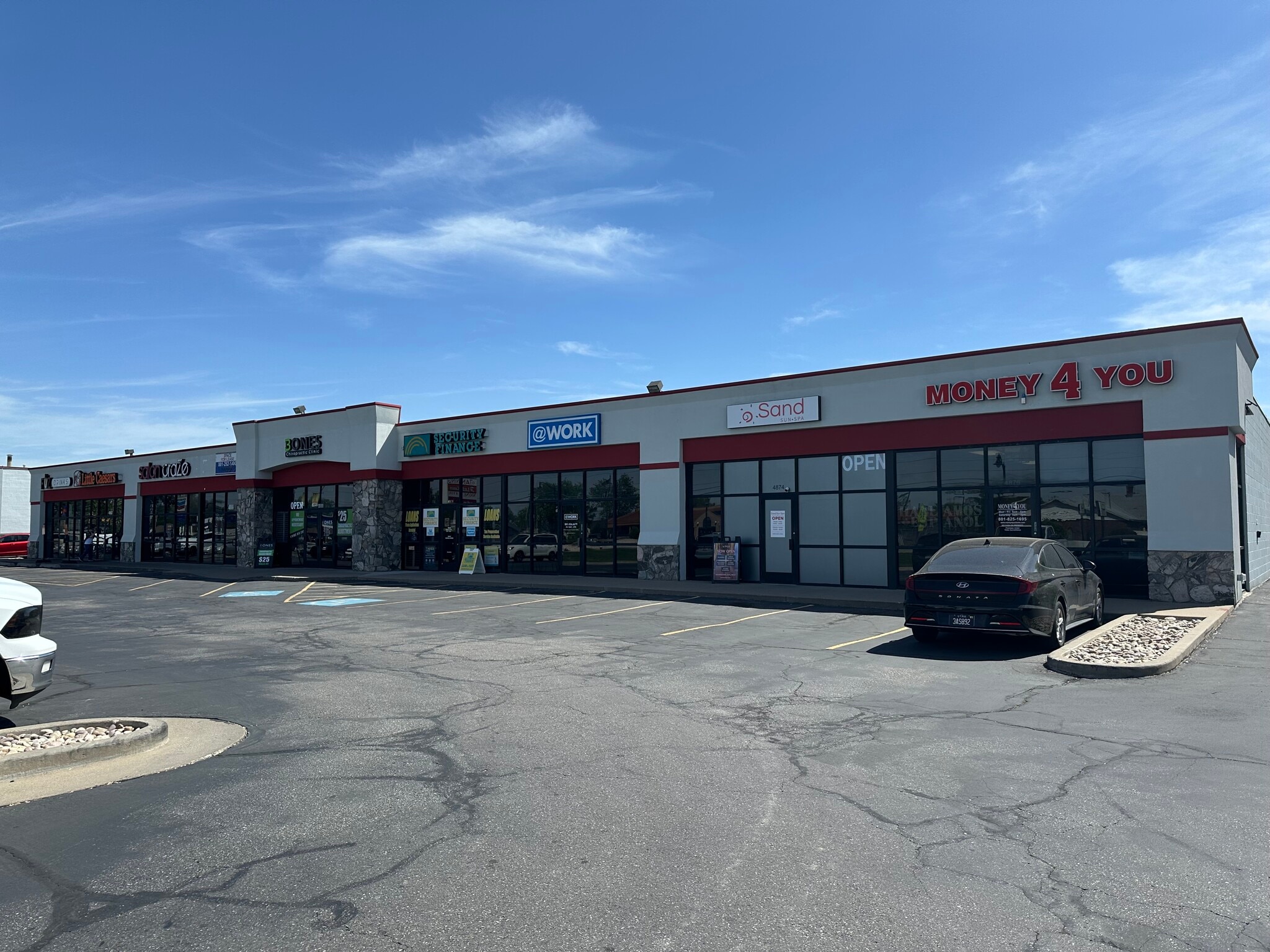 4860-4876 S 1900 W, Roy, UT for lease Building Photo- Image 1 of 6