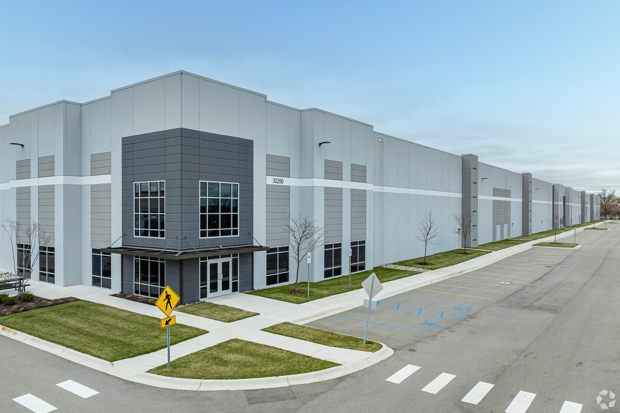 32250 Smith Rd, Romulus, MI à louer Photo principale- Image 1 de 7