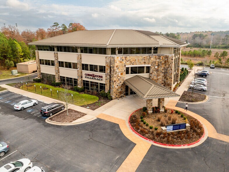 16115 Saint Vincent Way, Little Rock, AR à louer - Photo du bâtiment - Image 2 de 4