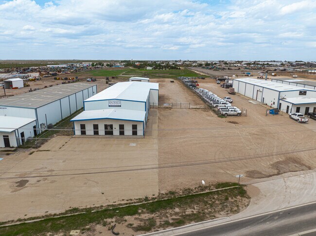 Plus de détails pour 8296 W Interstate 20, Midland, TX - Industriel à louer