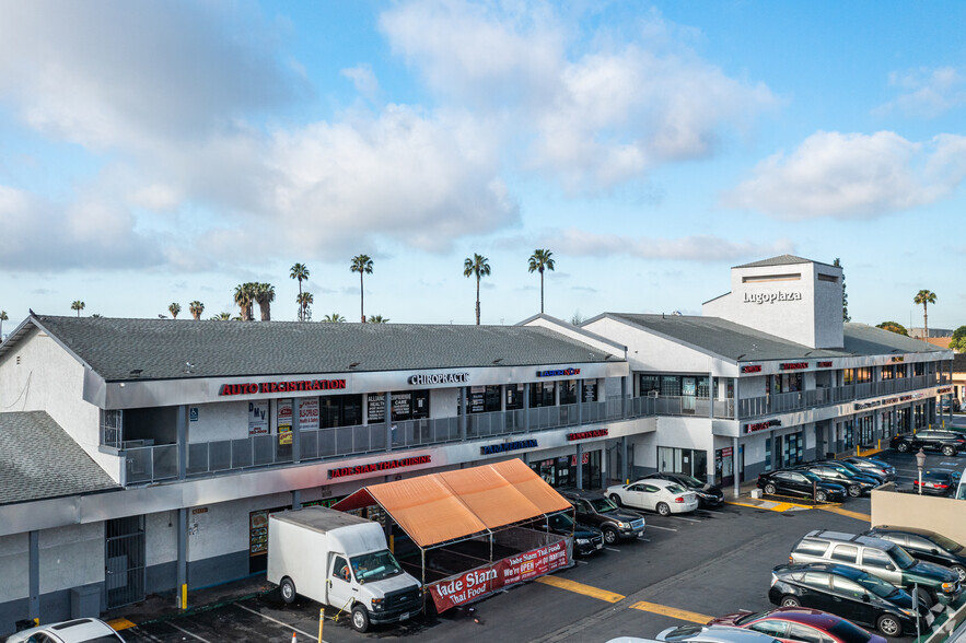 2528-2570 E Slauson Ave, Huntington Park, CA for lease - Building Photo - Image 3 of 32