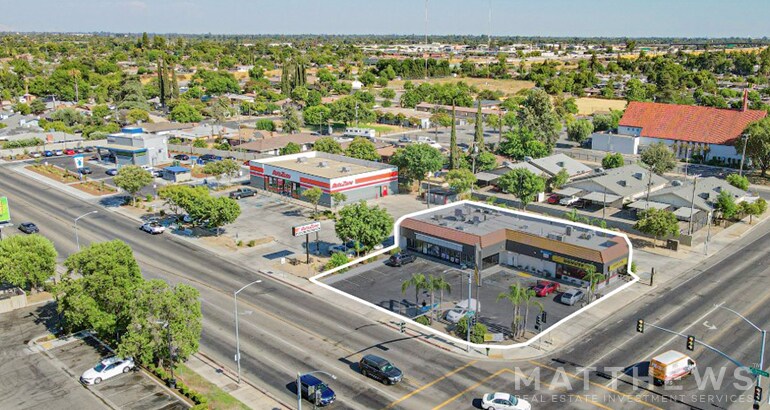 2344 N Cedar Ave, Fresno, CA à vendre - Photo du bâtiment - Image 1 de 4