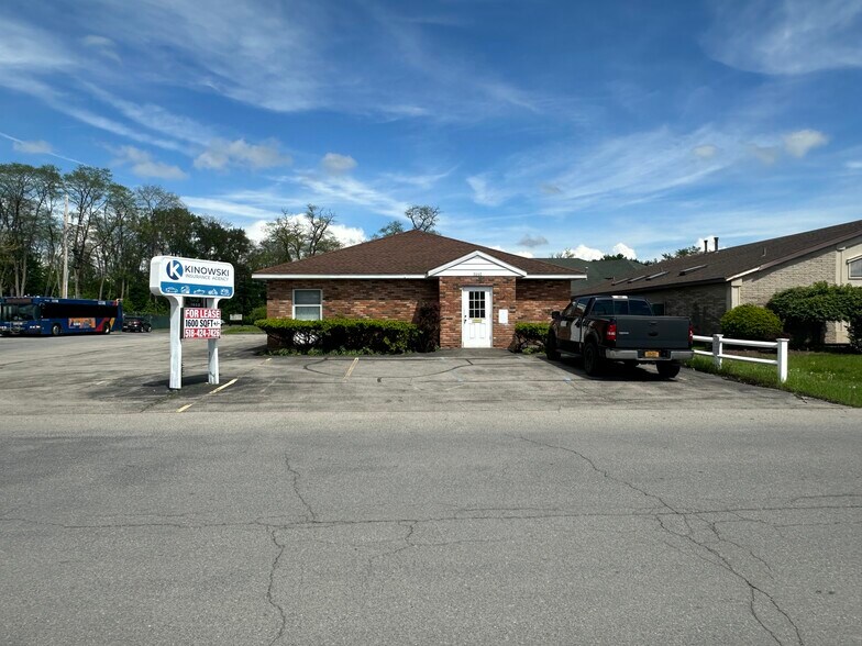 1660 Tower St, Schenectady, NY à vendre - Photo du bâtiment - Image 3 de 4