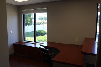 571 E Turkeyfoot Lake Rd, Akron, OH for lease Interior Photo- Image 2 of 9