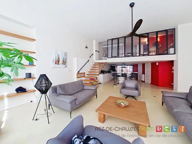 Office in Lyon for sale - Building Photo - Image 3 of 10