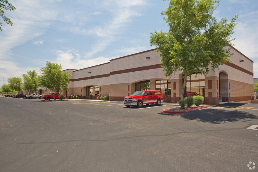 8550 N 91st Ave, Peoria, AZ à louer - Photo du bâtiment - Image 3 de 6