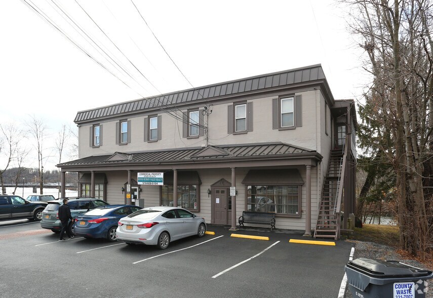 175 Water St, Catskill, NY à vendre - Photo principale - Image 1 de 9