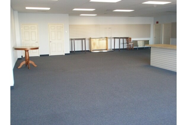 6821-6825 W Clearwater Ave, Kennewick, WA à louer - Photo du bâtiment - Image 2 de 6