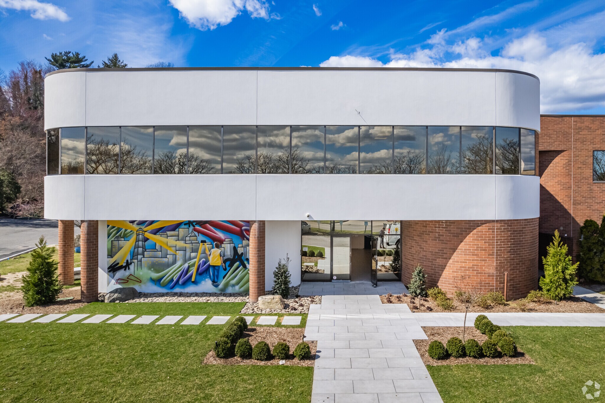 26 Harbor Park Dr, Port Washington, NY for lease Building Photo- Image 1 of 12