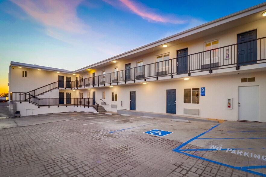 1315 Morena Blvd, San Diego, CA à vendre - Photo du bâtiment - Image 2 de 19