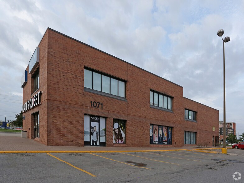 1071 Wellington Rd S, London, ON à vendre - Photo principale - Image 1 de 1