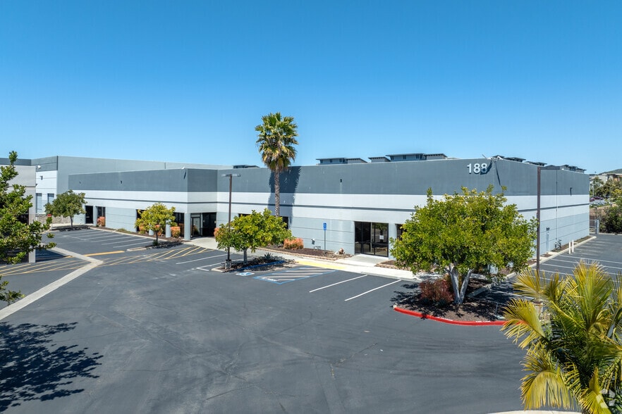 188 Newport Dr, San Marcos, CA for lease - Building Photo - Image 2 of 6