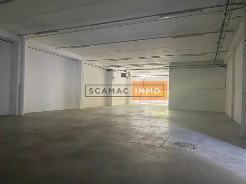 Industrial in Cergy for lease - Interior Photo - Image 3 of 14