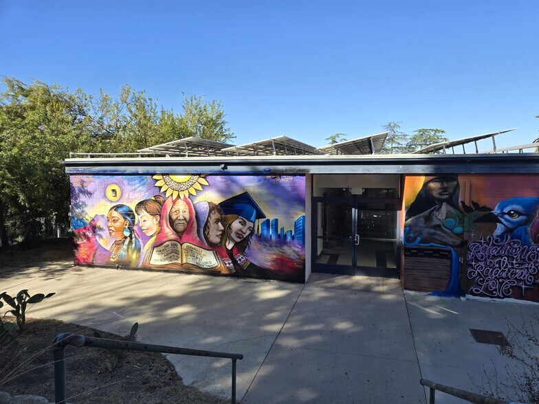 625 Coleman Ave, Los Angeles, CA à louer - Photo du bâtiment - Image 2 de 13