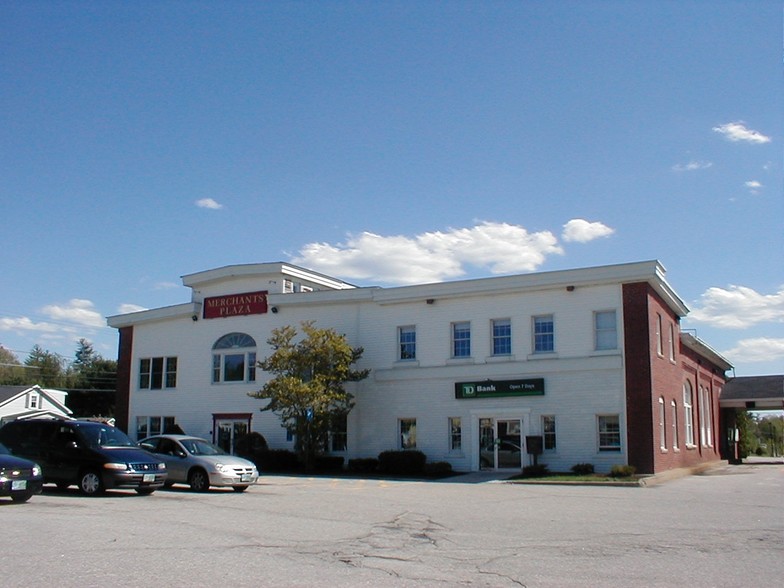 1 Old Dover Rd, Rochester, NH à vendre - Photo principale - Image 1 de 1