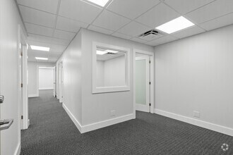 2501 E Commercial Blvd, Fort Lauderdale, FL à louer Photo intérieure- Image 2 de 5