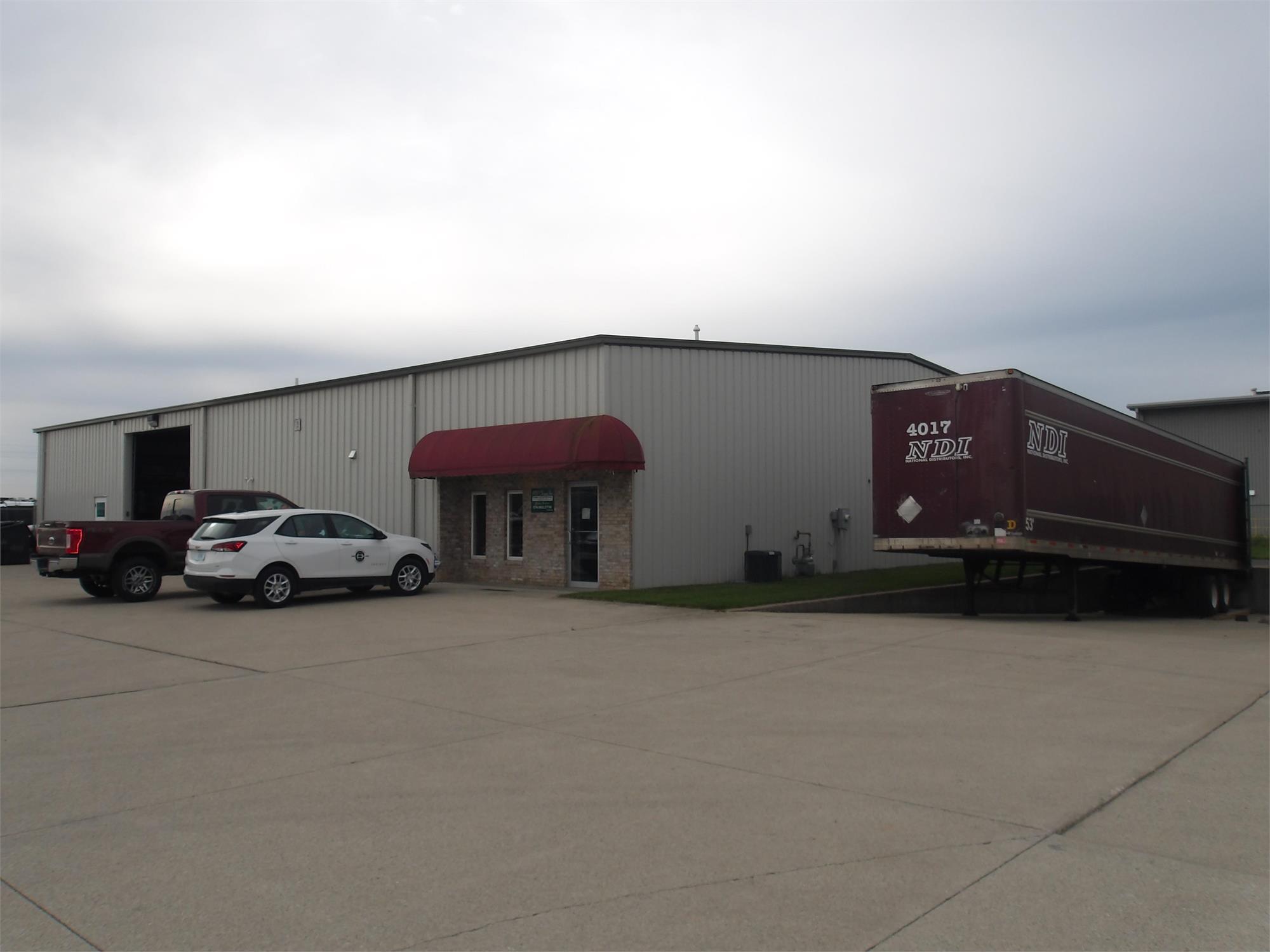 1902 Eisenhower Dr N, Goshen, IN à louer Photo principale- Image 1 de 2