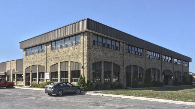 Plus de détails pour 8170 Ch Montview, Mont-Royal, QC - Bureau à louer