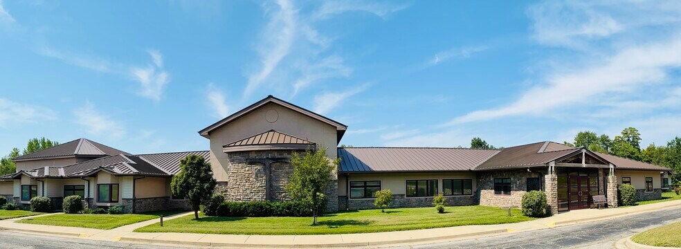 908 Franciscan Way, Savannah, MO for sale - Building Photo - Image 2 of 54