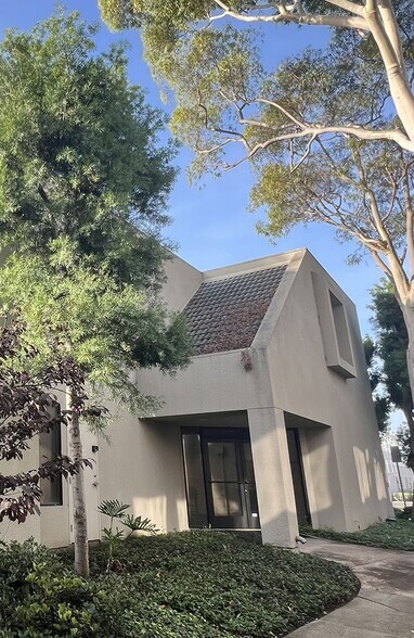 2835 Temple Ave, Signal Hill, CA à vendre - Photo du bâtiment - Image 3 de 18