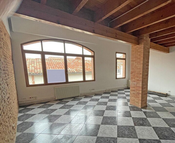 7 Rue Lavigné, Blagnac à louer - Photo du bâtiment - Image 2 de 7