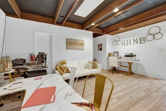 123 N Seguin Ave, New Braunfels, TX for lease Interior Photo- Image 2 of 4