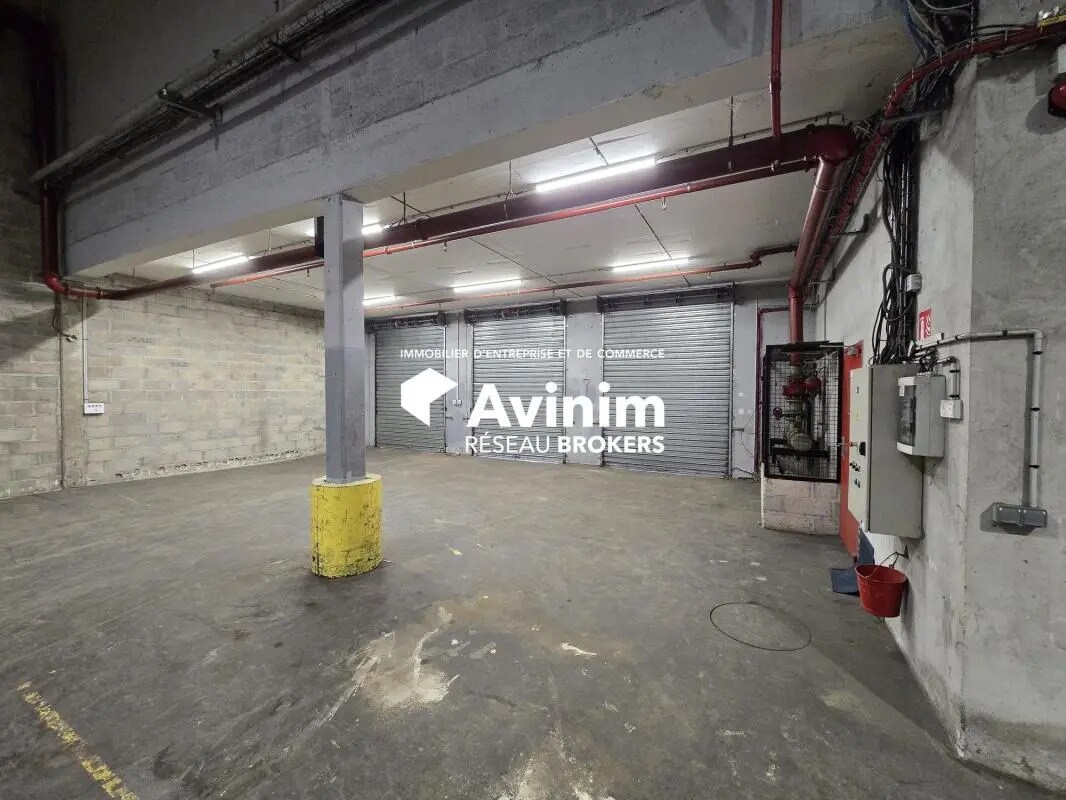 Flex in Marly-la-Ville for lease Interior Photo- Image 1 of 5