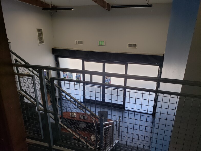 7624 Varna Ave, North Hollywood, CA for lease - Building Photo - Image 3 of 23