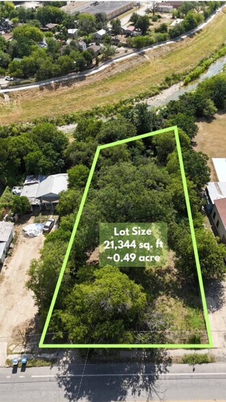 3106 Flores st, San Antonio, TX à vendre - Photo du bâtiment - Image 2 de 3