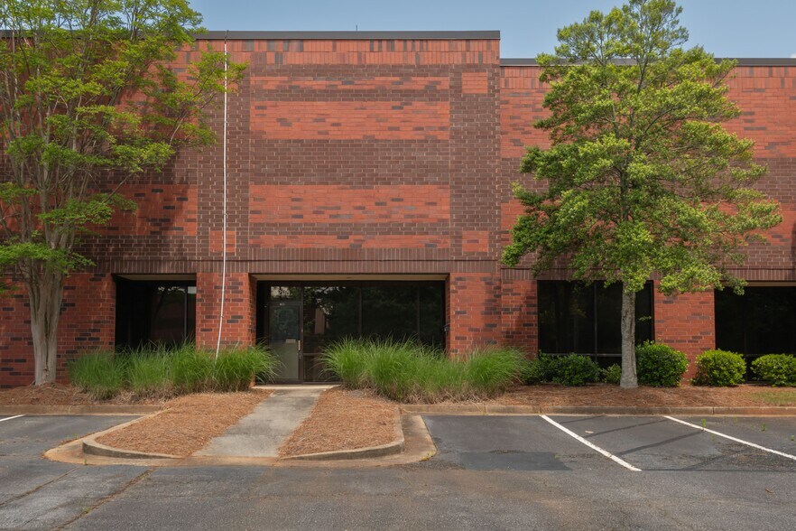 3180 Reps Miller Rd, Norcross, GA à louer - Photo du bâtiment - Image 1 de 5