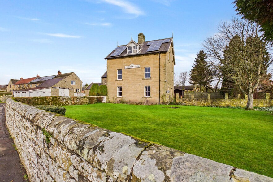 Commerce de détail dans 3 Cherrywell, Rothbury à vendre - Photo du bâtiment - Image 3 de 14