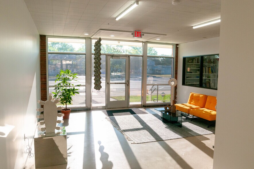 22005 Van Dyke Ave, Warren, MI à louer - Photo intérieure - Image 2 de 19