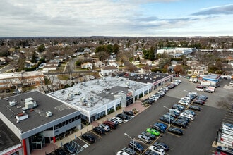 146 Manetto Hill Rd, Plainview, NY - Aerial map view