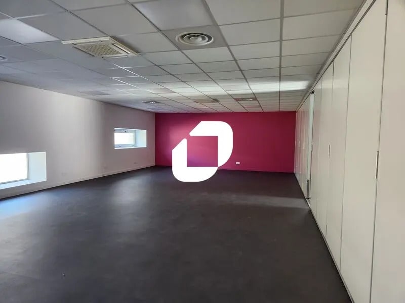 Bureau dans Bordeaux à louer Photo intérieure- Image 1 de 18
