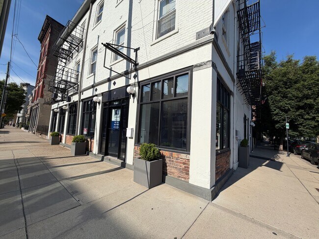 More details for 1400 Elm St, Cincinnati, OH - Office/Retail for Lease