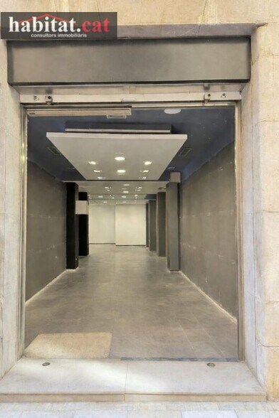 Retail in Vilanova i la Geltrú, Barcelona for lease - Building Photo - Image 3 of 4