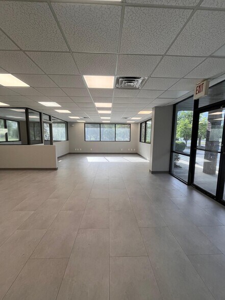 9697 NE Jacksonville Rd, Anthony, FL à louer - Photo du bâtiment - Image 2 de 13