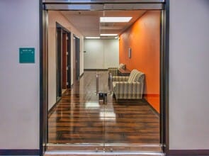 1952 Mcdowell Rd, Naperville, IL à louer Photo intérieure- Image 2 de 4