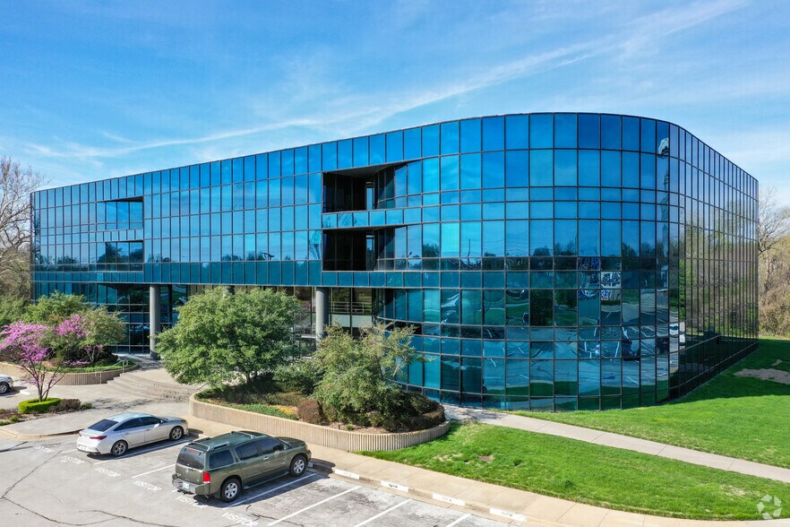 8282 S Memorial Dr, Tulsa, OK à louer - Photo du bâtiment - Image 2 de 7