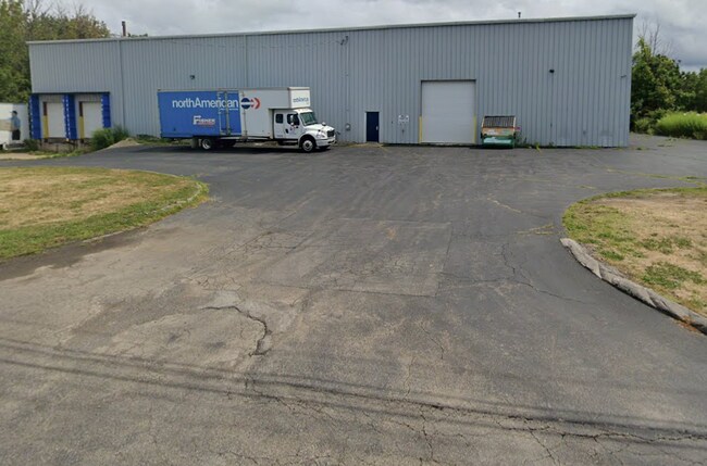 Plus de détails pour 5699 Maelou Dr, Hamburg, NY - Industriel à louer