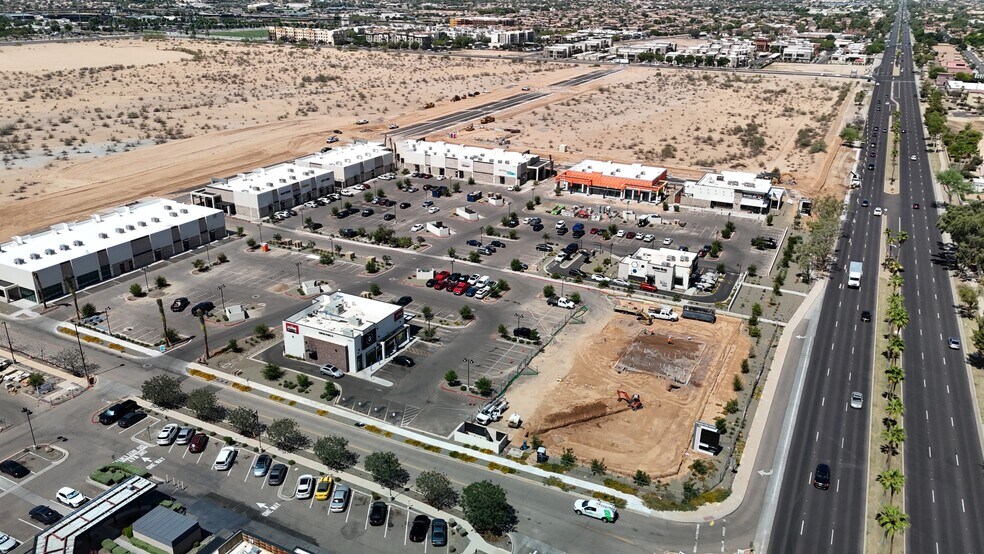 14487 W Bell Rd, Surprise, AZ à vendre - Photo du bâtiment - Image 2 de 4