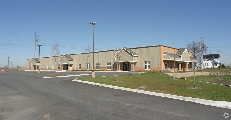 700-710 Center Rd, Frankfort, IL à louer - Photo principale - Image 1 de 6