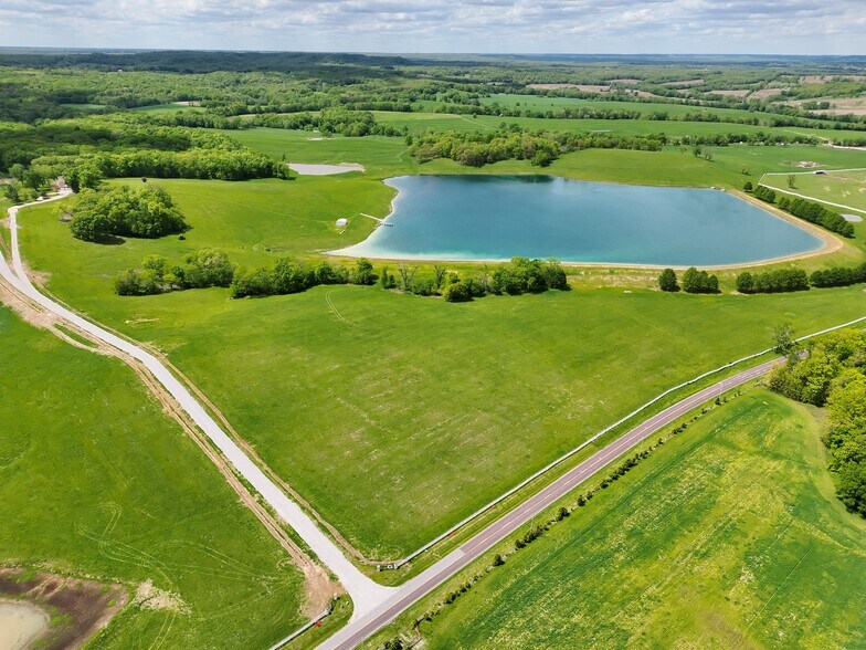 Highway D (Tract 8 - 32.7+/- Acres), Eolia, MO à vendre - Photo du bâtiment - Image 2 de 31